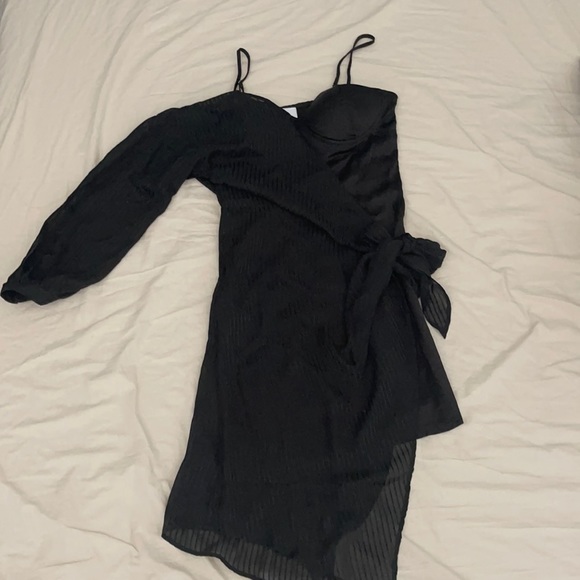 J.O.A Black Dress bought from Revolve - Picture 2 of 5